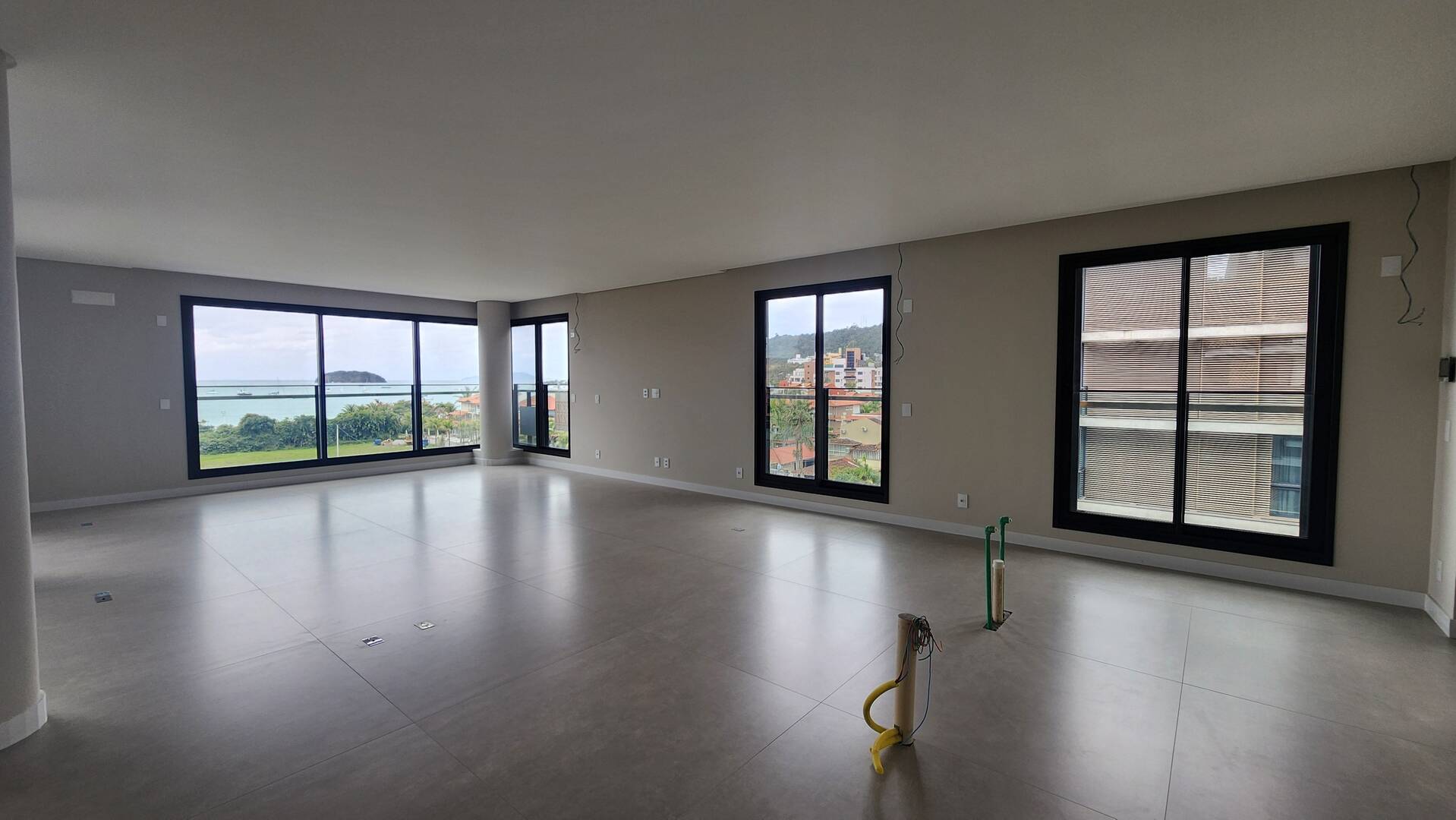Apartamento, 3 quartos, 236 m² - Foto 2