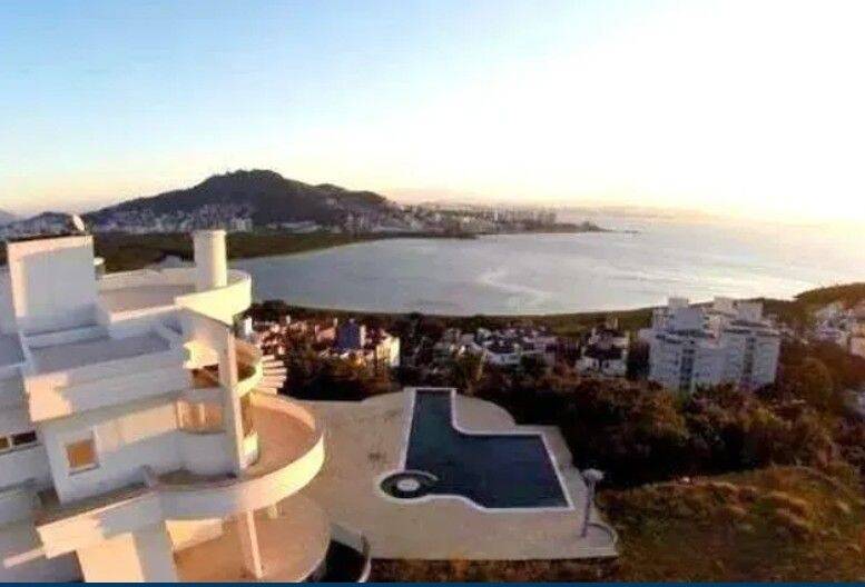 Casa, 6 quartos, 1800 m² - Foto 1