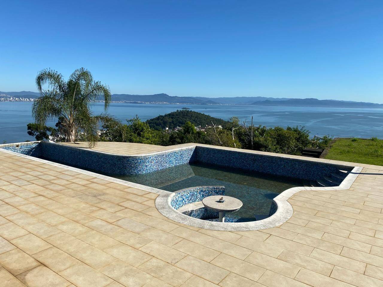Casa, 6 quartos, 1800 m² - Foto 2