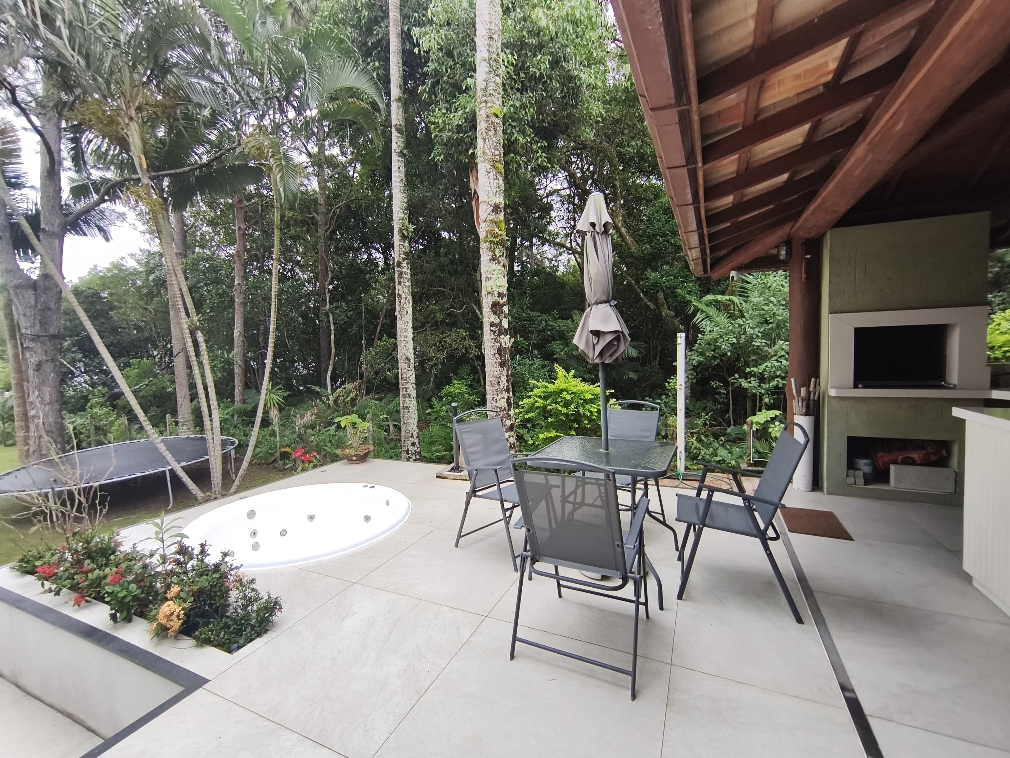 Casa, 4 quartos, 350 m² - Foto 1