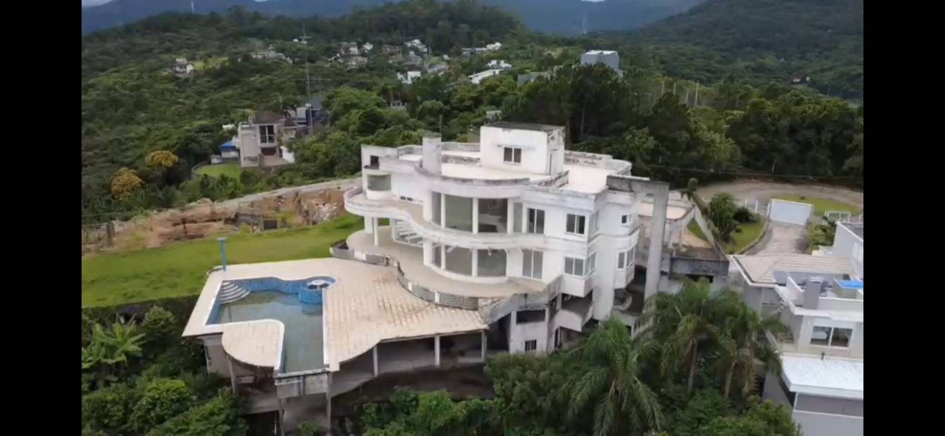 Casa, 6 quartos, 1800 m² - Foto 28