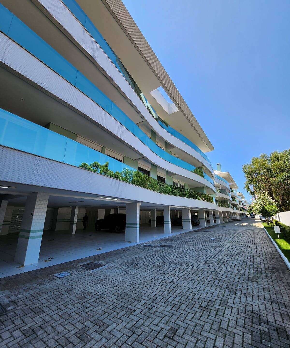 Cobertura, 3 quartos, 266 m² - Foto 2