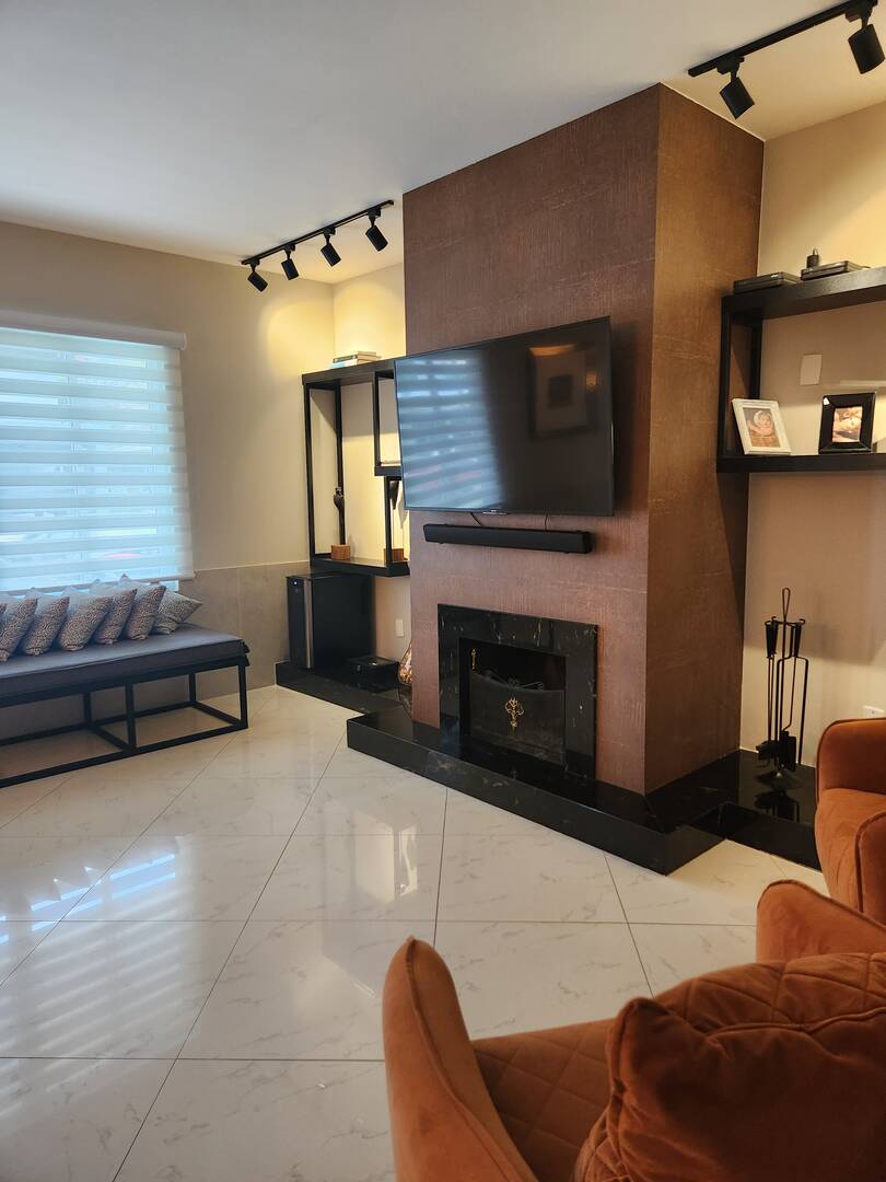 Casa, 5 quartos, 328 m² - Foto 2