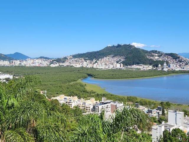 #18 - Casa para Venda em Florianópolis - SC