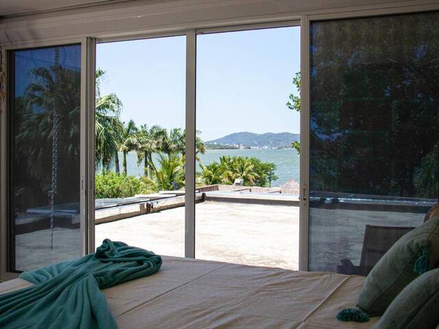 Casa para Venda em Florianópolis - 3