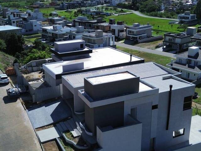 #27 - Casa para Venda em Florianópolis - SC