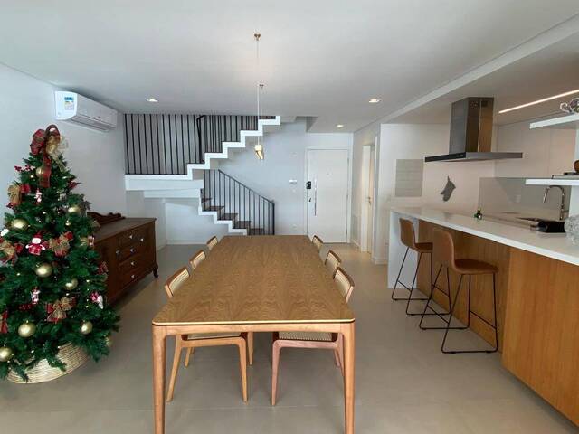 #46 - Apartamento para Venda em Florianópolis - SC
