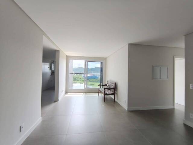 #48 - Apartamento para Venda em Florianópolis - SC