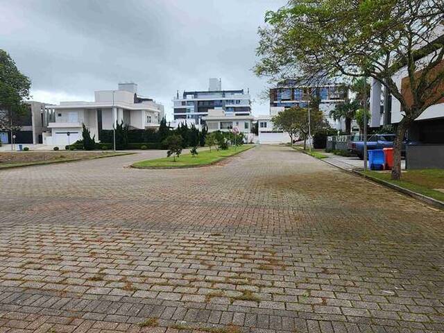 Área para Venda em Florianópolis - 4